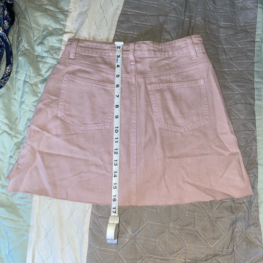 Lulu Womens size small pink skirt - Picture 4 of 5